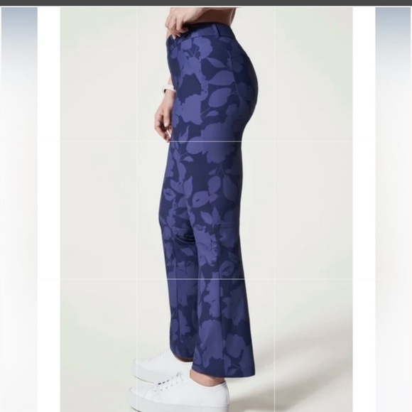 SPANX Kick Flare Sunshine Floret Navy Blue Pull-On Pant Stretch Size XL Petite - Picture 4 of 15